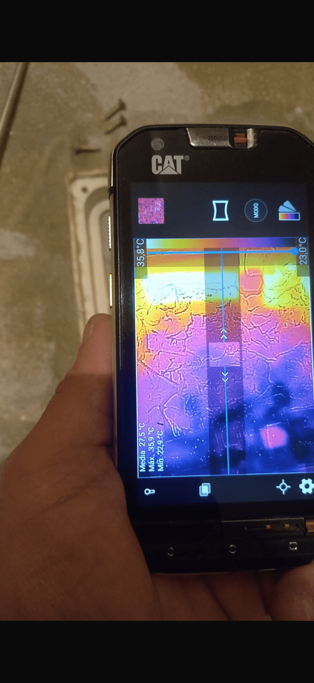 Imagen termográfica para detectar problemas en circuitos
